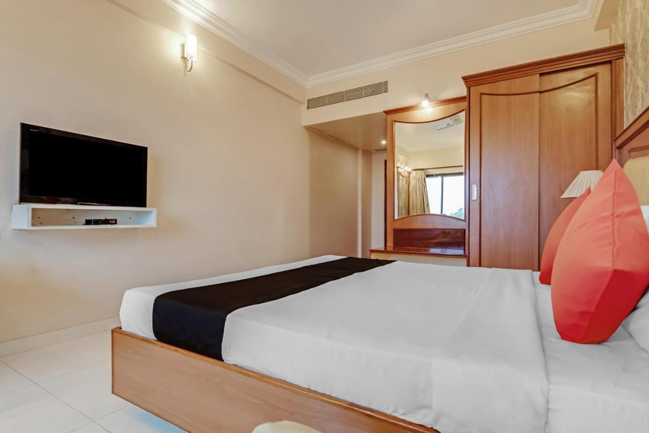 Capital O 41646 Hotel Devi Towers ซาเลม ภายนอก รูปภาพ