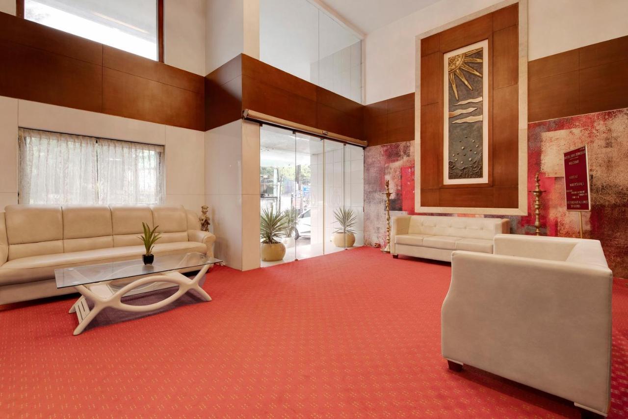 Capital O 41646 Hotel Devi Towers ซาเลม ภายนอก รูปภาพ