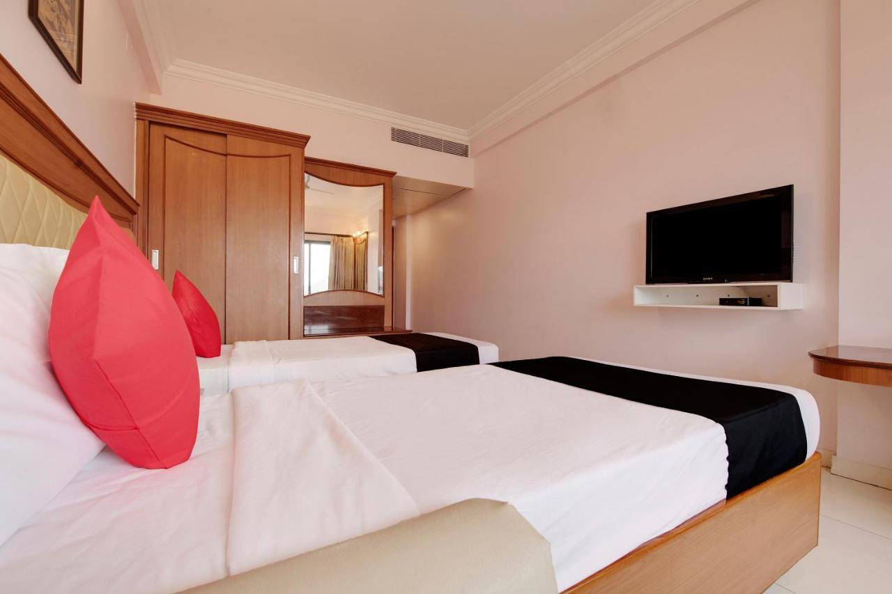 Capital O 41646 Hotel Devi Towers ซาเลม ภายนอก รูปภาพ